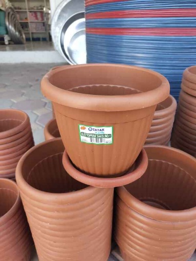 1 No Plastik Saksı 14 Cm x 16 Cm 1.5 Lt resmi