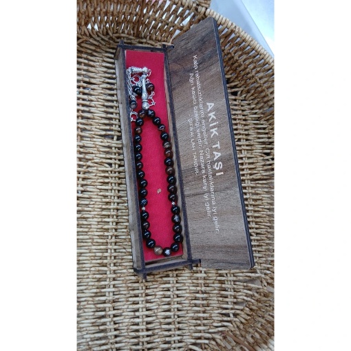 Akik Taşı Tesbih Ahşap Kutuda resmi